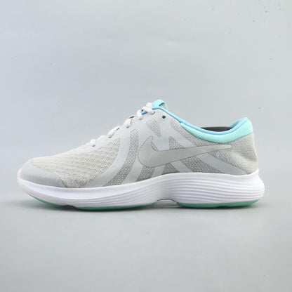 NIKE REVOLUTION 4