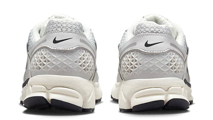 Nike Zoom Vomero 5 Photon Dust Metallic Silver