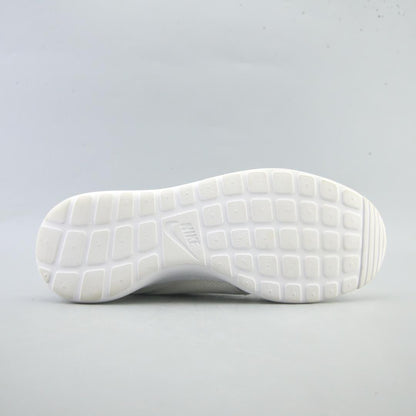 NIKE ROSHE ONE