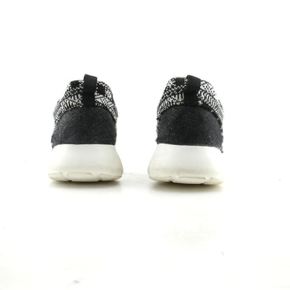 NIKE ROSHE ONE
