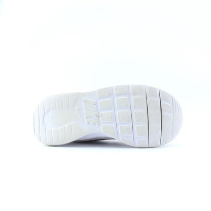 NIKE TANJUN