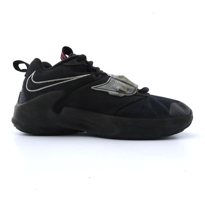 NIKE ZOOM FREAK 3