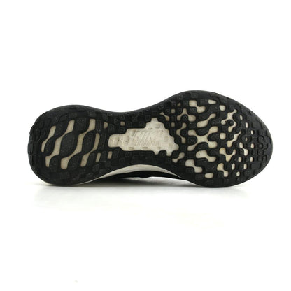 NIKE REVOLUTION 6