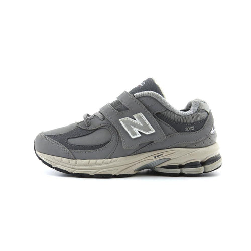 NEW BALANCE 2002R