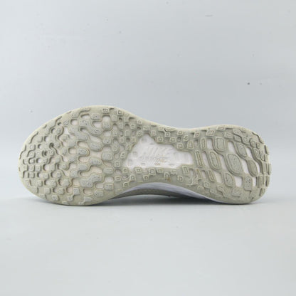 NIKE REVOLUTION 6