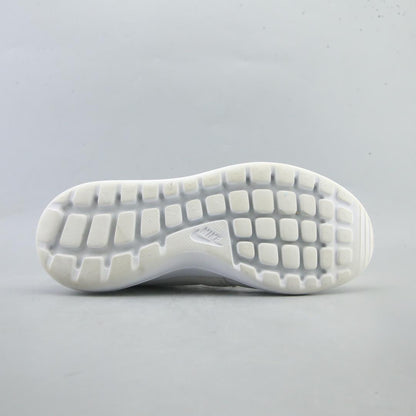 NIKE  ROSHE TWO