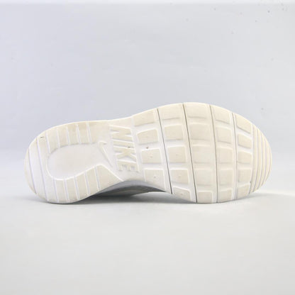 NIKE TANJUN