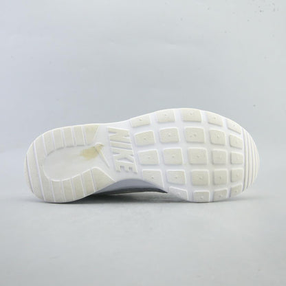 NIKE TANJUN
