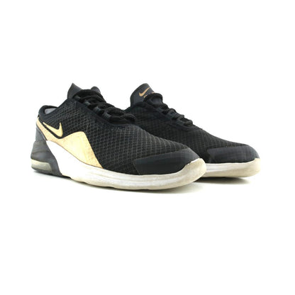 NIKE  AIR MAX MOTION 2