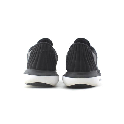 NIKE  FLEX SUPREME TR 5