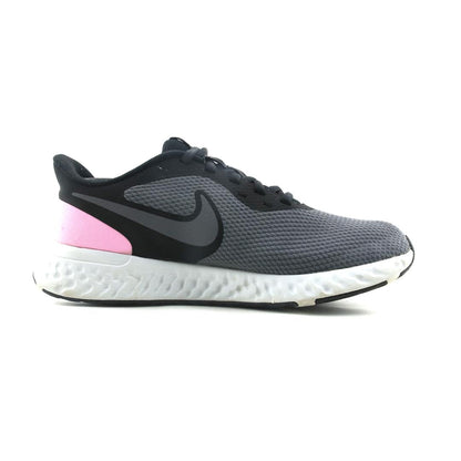 NIKE REVOLUTION 5