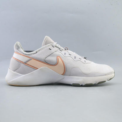 NIKE  LEGEND ESSENTIAL 2