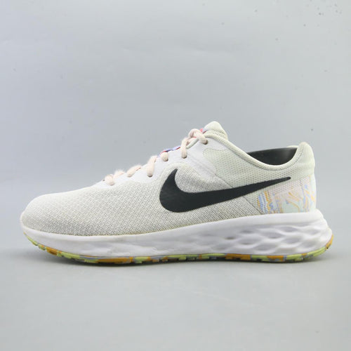 NIKE REVOLUTION 6