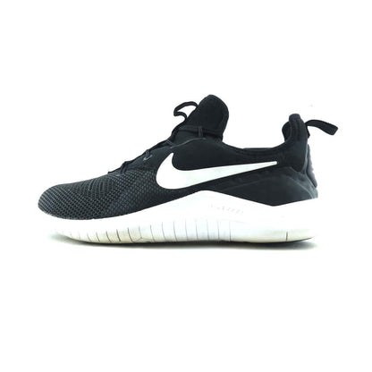 NIKE FREE TR 8