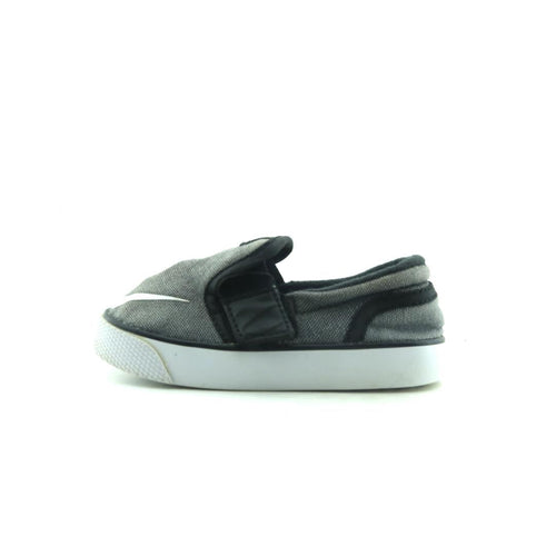 NIKE TOKI