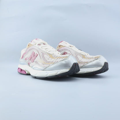 NEW BALANCE 560