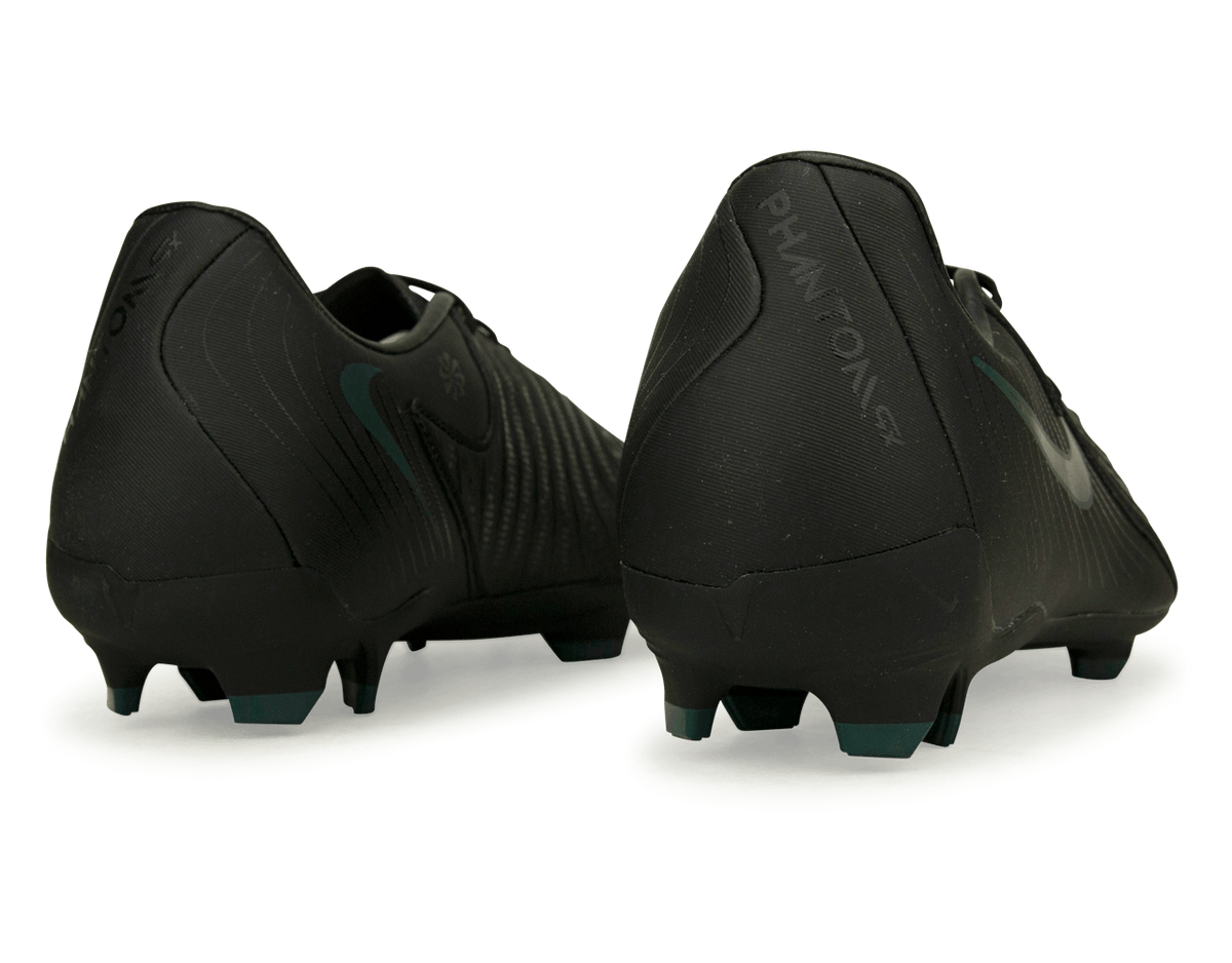 Nike Men's Phantom GX II Academy FG/MG